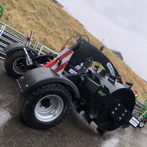 TARZ0835