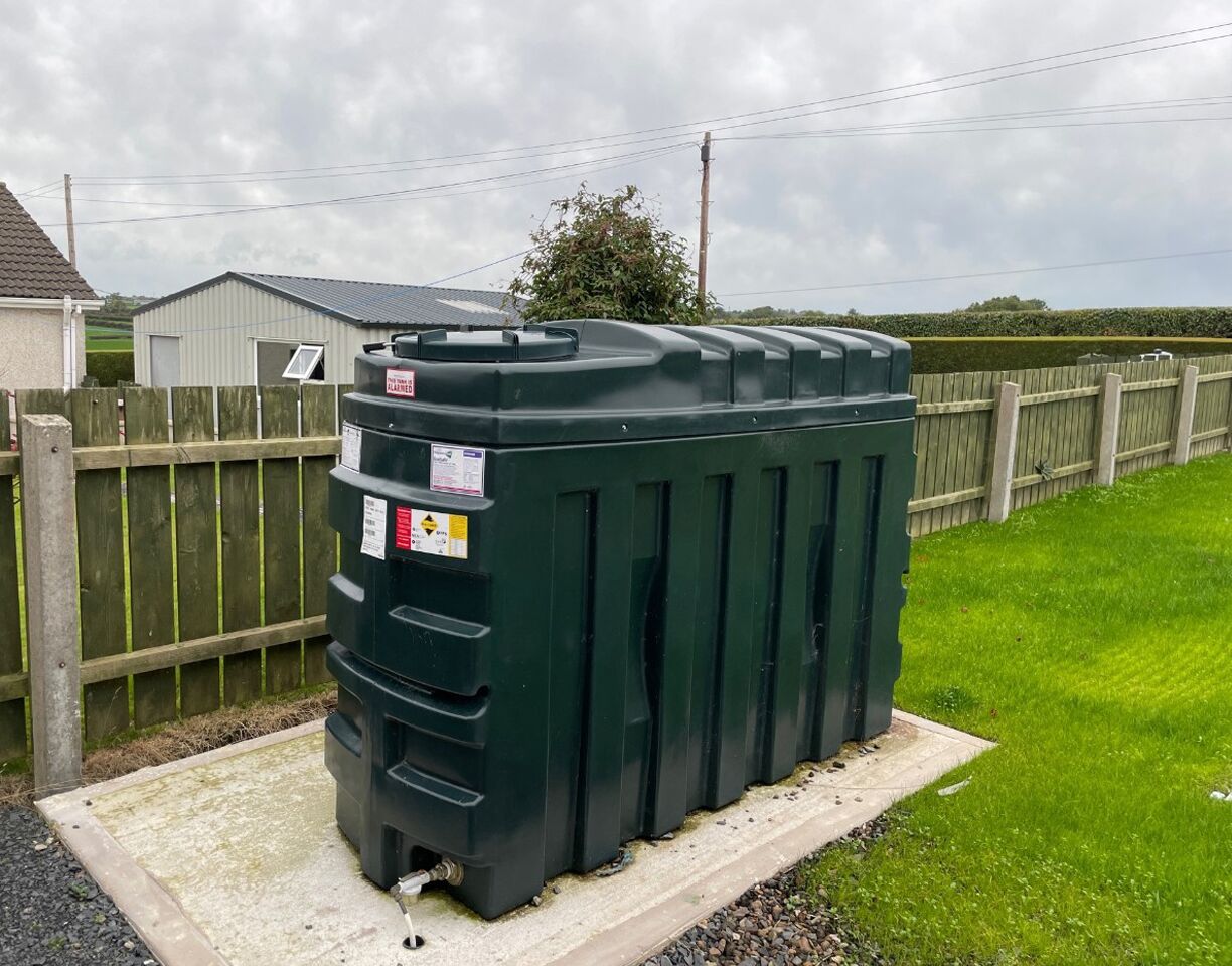 Oil tanks
